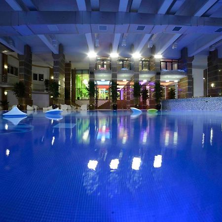 Studio Militari Residence Mr_1 Roşu المظهر الخارجي الصورة