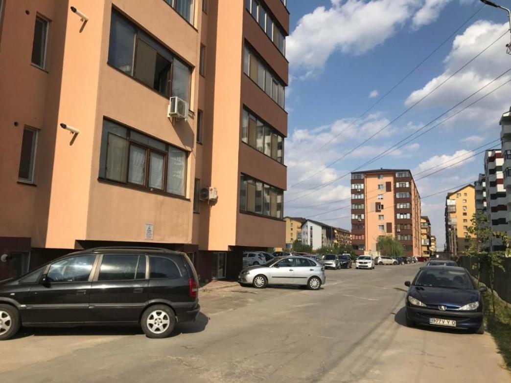 Studio Militari Residence Mr_1 Roşu المظهر الخارجي الصورة