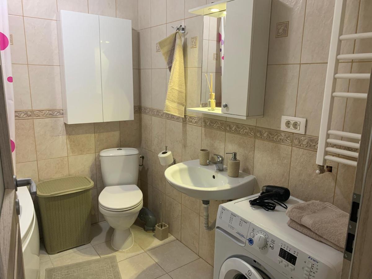 Studio Militari Residence Mr_1 Roşu المظهر الخارجي الصورة
