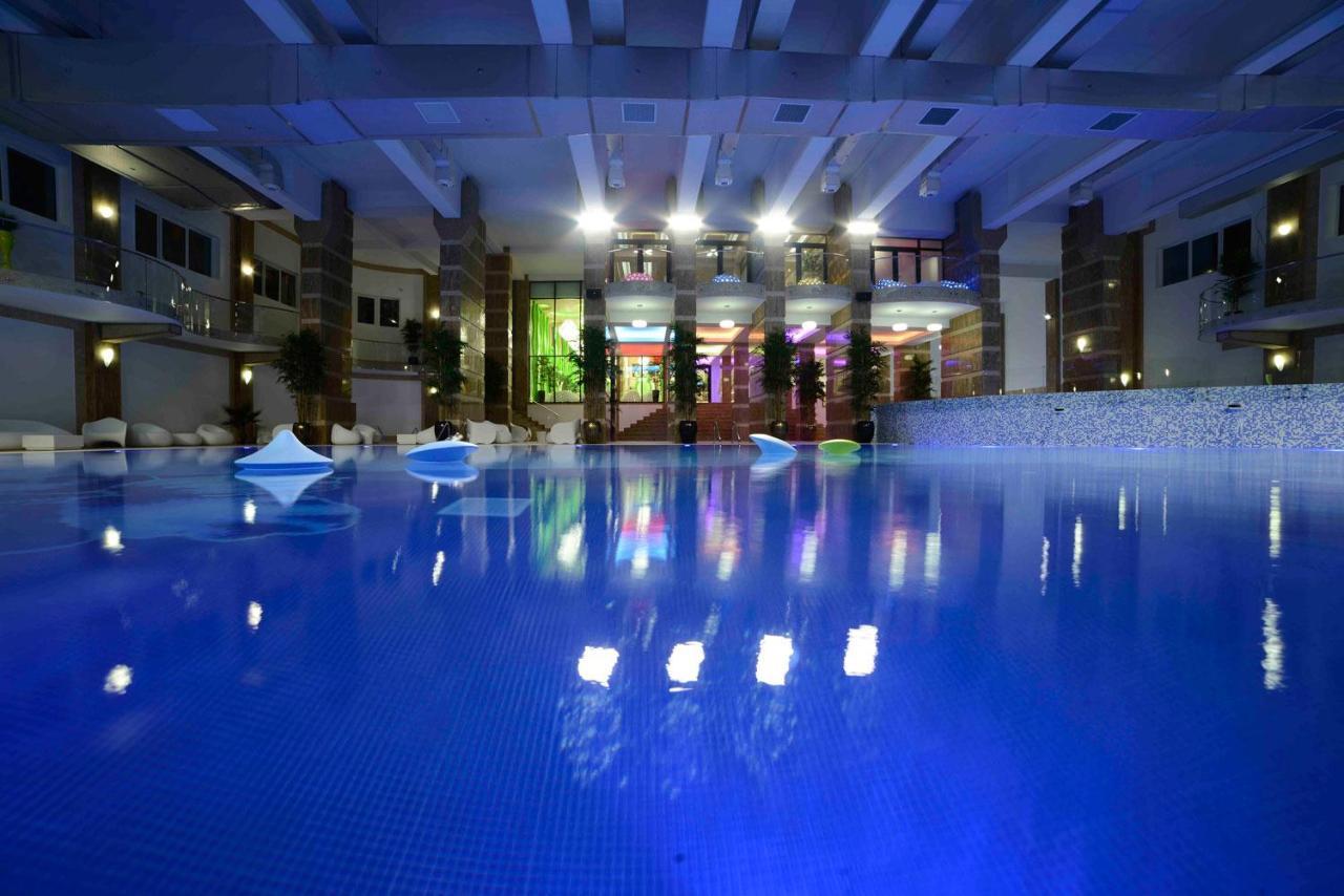 Studio Militari Residence Mr_1 Roşu المظهر الخارجي الصورة